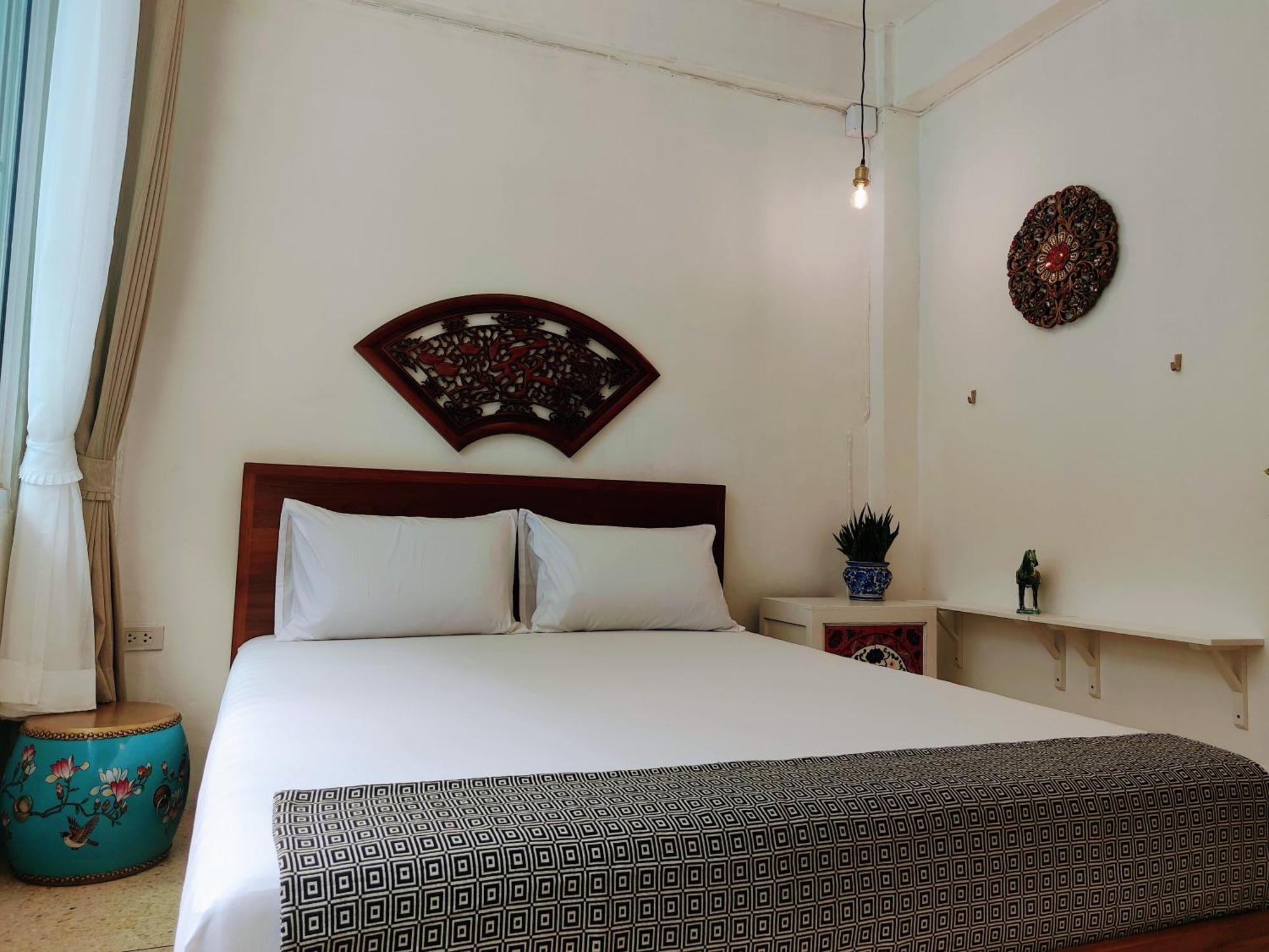 Apartment Lumphini 5 Train Station Center Ensuite Aircon Bangkok